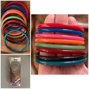 Set of 8 Vintage Multicolor Bangle Bracelets